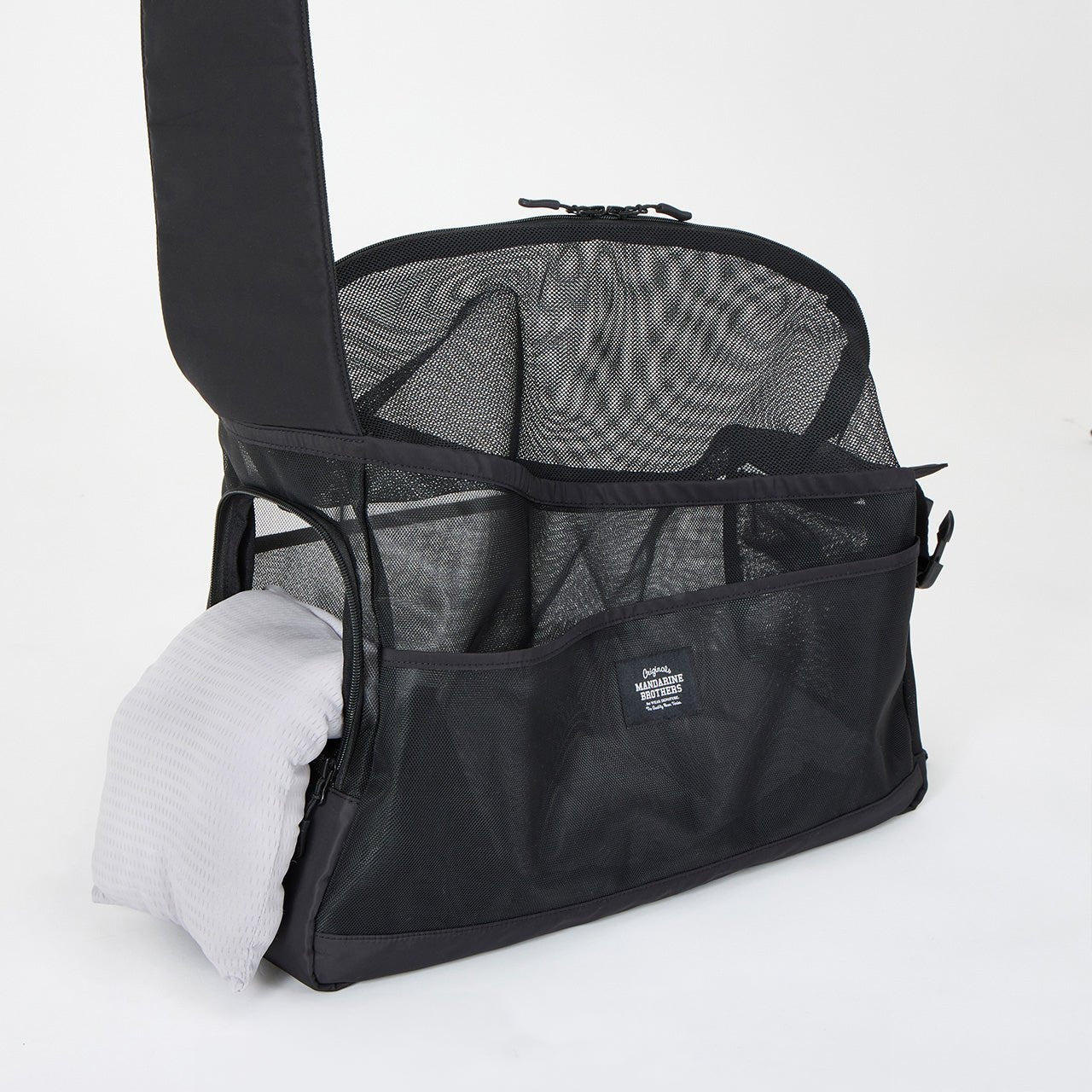 MANDARINE BROTHERS メッシュショルダーバッグ M ブラック MANDARINE BROTHERS(マンダリンブラザーズ) Mesh Shoulder Bagメッシュ
